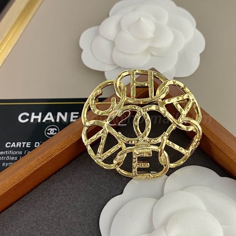 Chanel Brooch 541